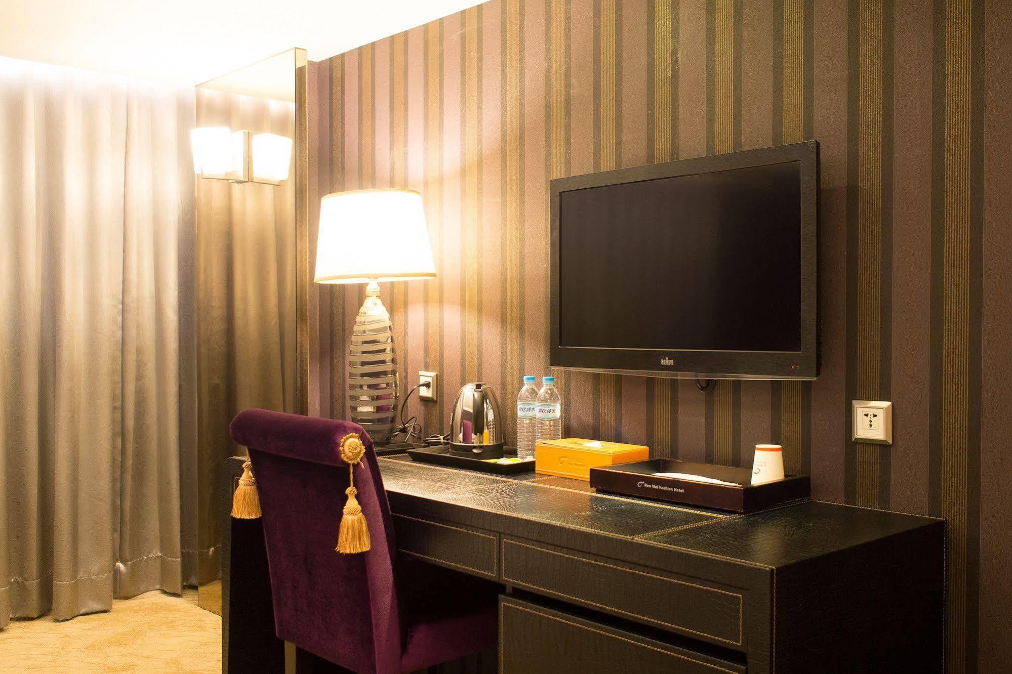 Ren Mei Fashion Hotel Tajcshung Kültér fotó